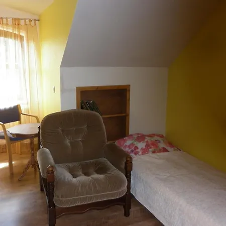 Kuldkaru Manor Valaste