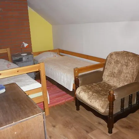 Kuldkaru Manor * Valaste