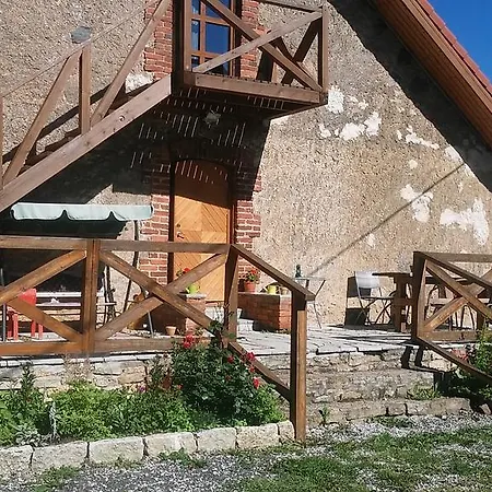 Kuldkaru Manor *