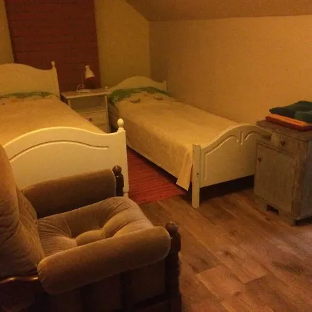 Kuldkaru Manor Valaste