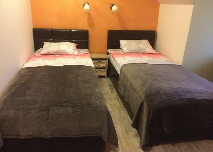 Kuldkaru Manor krevet i doručak *