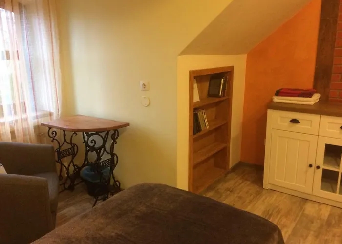 Kuldkaru Manor * Valaste