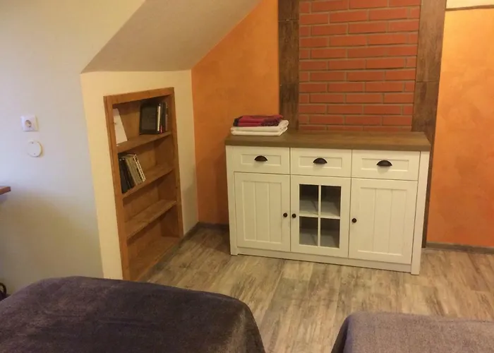 ベッド・アンド・ブレックファスト Kuldkaru Manor